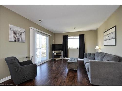 302-345 Briarmeadow Drive, Kitchener, ON 