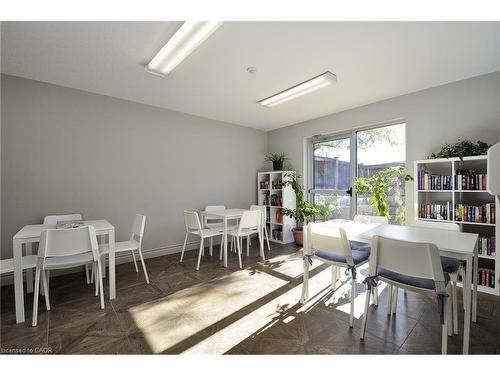 302-345 Briarmeadow Drive, Kitchener, ON 