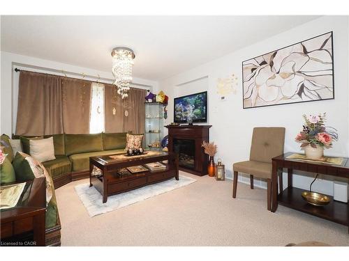 429 Exmoor Street, Waterloo, ON - Indoor