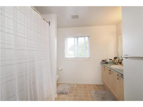 429 Exmoor Street, Waterloo, ON - Indoor Photo Showing Bathroom