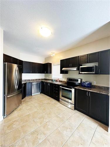 108 Yates Avenue, Cambridge, ON - Indoor Photo Showing Kitchen