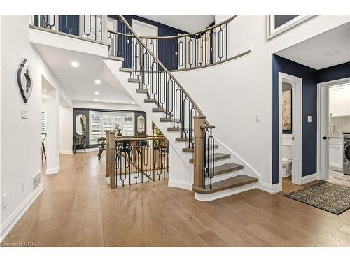 3196 Desmond Drive, Burlington, ON - Indoor Photo Showing Other Room