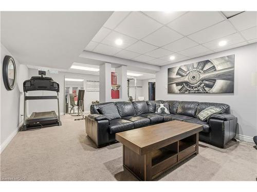 3196 Desmond Drive, Burlington, ON - Indoor