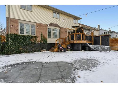 3196 Desmond Drive, Burlington, ON - Outdoor