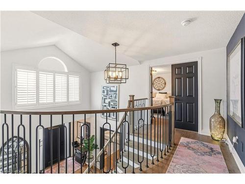 3196 Desmond Drive, Burlington, ON - Indoor Photo Showing Other Room