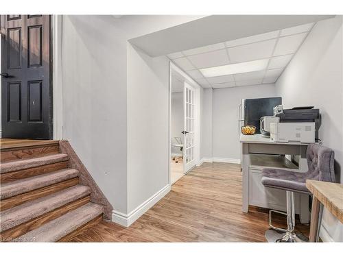 3196 Desmond Drive, Burlington, ON - Indoor Photo Showing Other Room