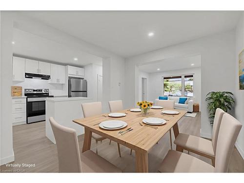 20 Crosthwaite Avenue N, Hamilton, ON - Indoor Photo Showing Other Room