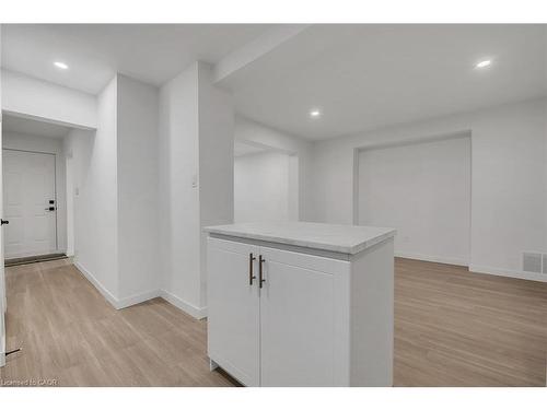 20 Crosthwaite Avenue N, Hamilton, ON - Indoor Photo Showing Other Room