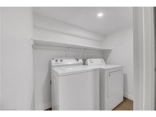 20 Crosthwaite Avenue N, Hamilton, ON - Indoor Photo Showing Laundry Room