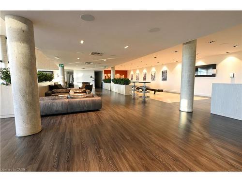 1803-5 Wellington Street S, Kitchener, ON - Indoor