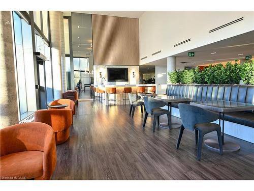 1803-5 Wellington Street S, Kitchener, ON - Indoor