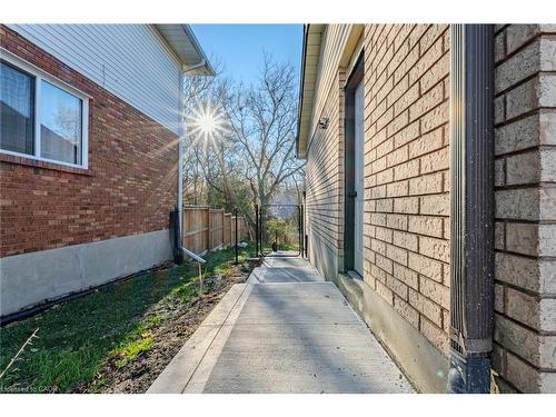 147 Taylor Avenue, Cambridge, ON - Outdoor With Exterior