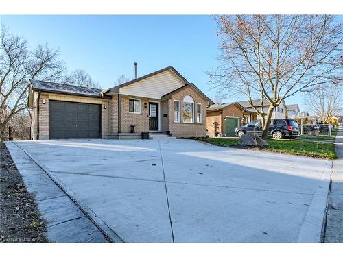 147 Taylor Avenue, Cambridge, ON - Outdoor With Facade