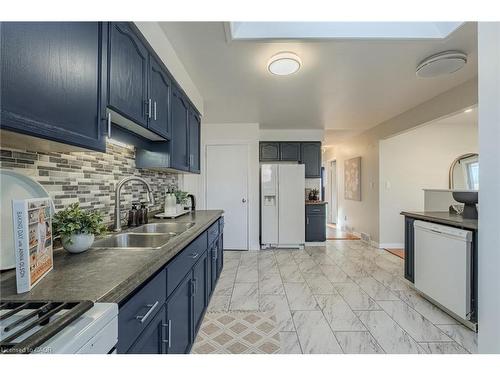 147 Taylor Avenue, Cambridge, ON - Indoor Photo Showing Kitchen With Double Sink