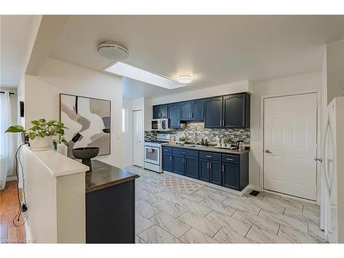 147 Taylor Avenue, Cambridge, ON - Indoor Photo Showing Kitchen With Double Sink