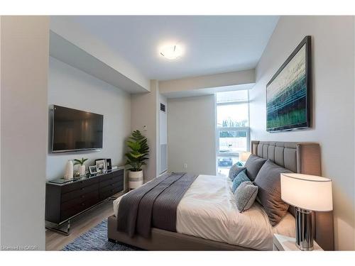 104-120 Springvalley Crescent, Hamilton, ON - Indoor Photo Showing Bedroom