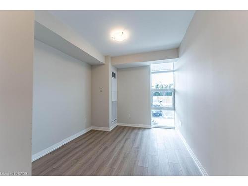 104-120 Springvalley Crescent, Hamilton, ON - Indoor Photo Showing Other Room