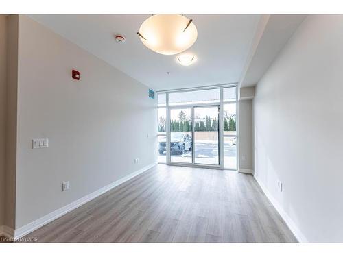 104-120 Springvalley Crescent, Hamilton, ON - Indoor Photo Showing Other Room