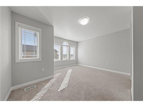 53 Aquarius Crescent, Hamilton, ON - Indoor Photo Showing Other Room