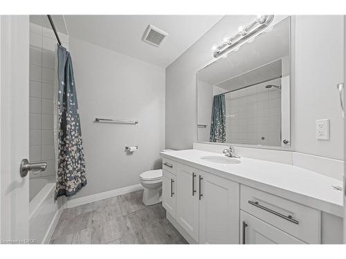 53 Aquarius Crescent, Hamilton, ON - Indoor Photo Showing Bathroom