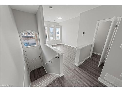 53 Aquarius Crescent, Hamilton, ON - Indoor Photo Showing Other Room