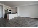 437-101 Shoreview Place, Hamilton, ON  - Indoor Photo Showing Kitchen 