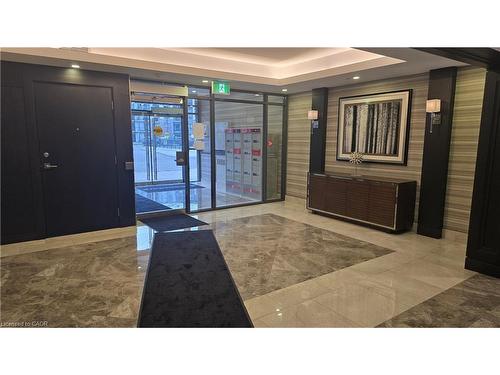 437-101 Shoreview Place, Hamilton, ON - Indoor Photo Showing Other Room