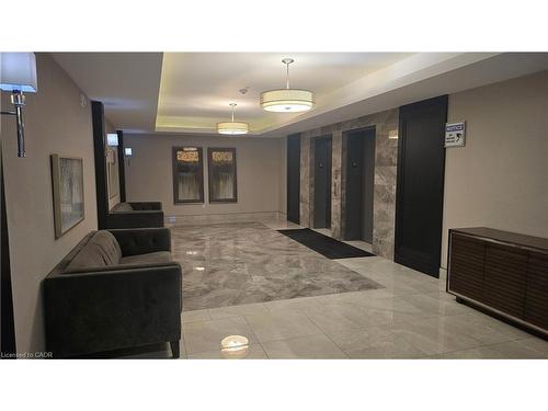 437-101 Shoreview Place, Hamilton, ON - Indoor Photo Showing Other Room