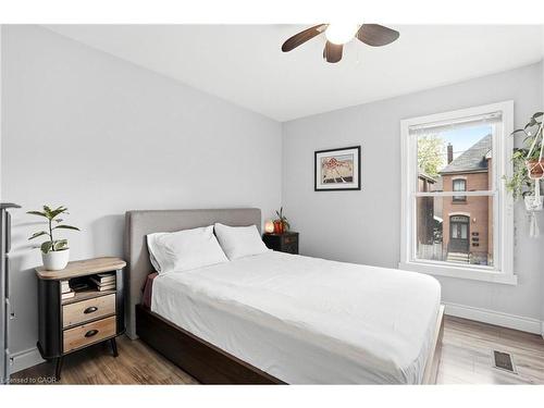 22 Liberty Street, Hamilton, ON - Indoor Photo Showing Bedroom