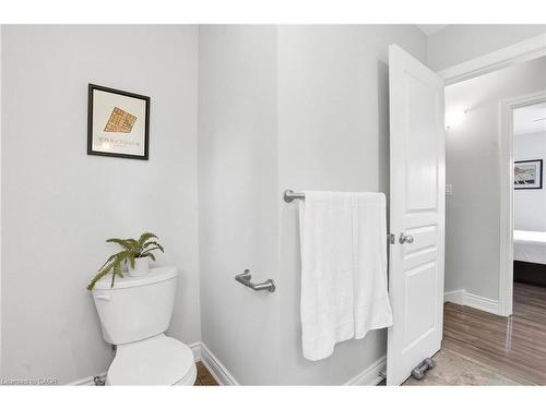 22 Liberty Street, Hamilton, ON - Indoor Photo Showing Bathroom