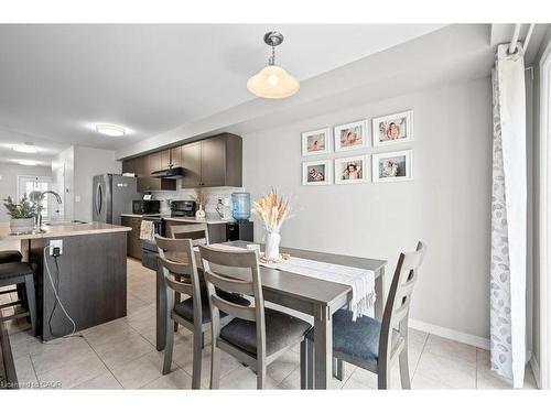 105 Thompson Road, Caledonia, ON - Indoor Photo Showing Dining Room
