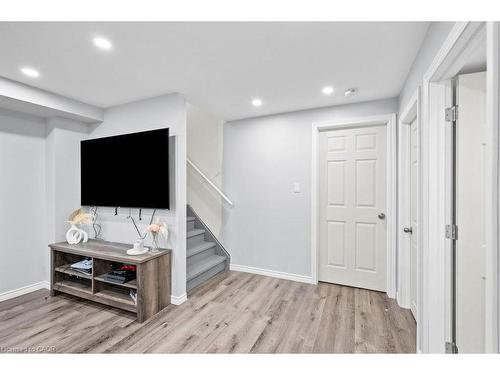 105 Thompson Road, Caledonia, ON - Indoor