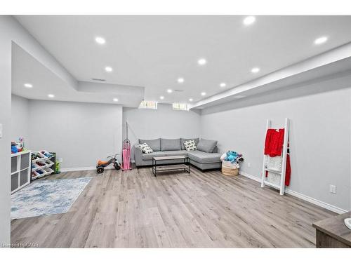 105 Thompson Road, Caledonia, ON - Indoor