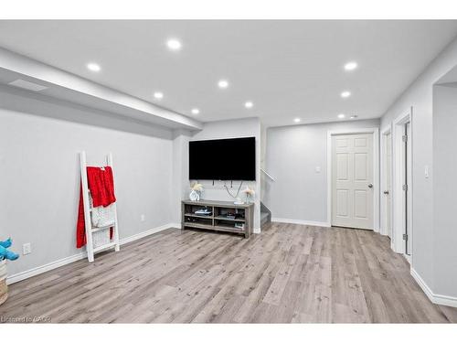 105 Thompson Road, Caledonia, ON - Indoor