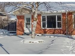 71 Nickolas Crescent  Cambridge, ON N3C 3L7