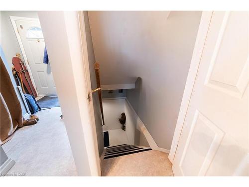 15 Dartford Place, Hamilton, ON - Indoor Photo Showing Other Room