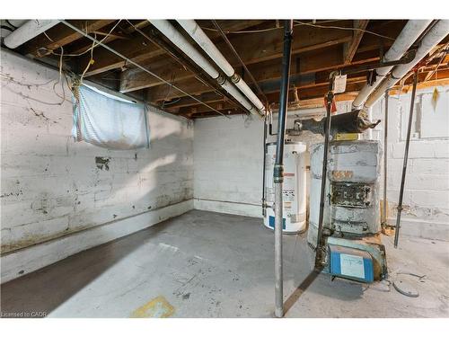 379 Strathearne Avenue, Hamilton, ON - Indoor Photo Showing Basement