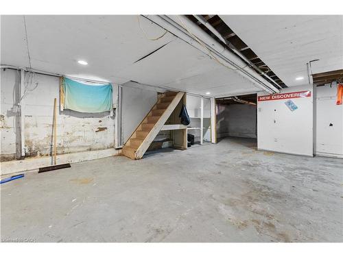 379 Strathearne Avenue, Hamilton, ON - Indoor Photo Showing Garage