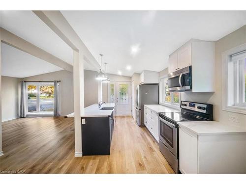 418 Norrie Crescent, Burlington, ON - Indoor Photo Showing Kitchen