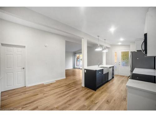 418 Norrie Crescent, Burlington, ON - Indoor