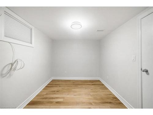 418 Norrie Crescent, Burlington, ON - Indoor Photo Showing Other Room