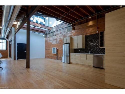 400-59 King Street E, Hamilton, ON 