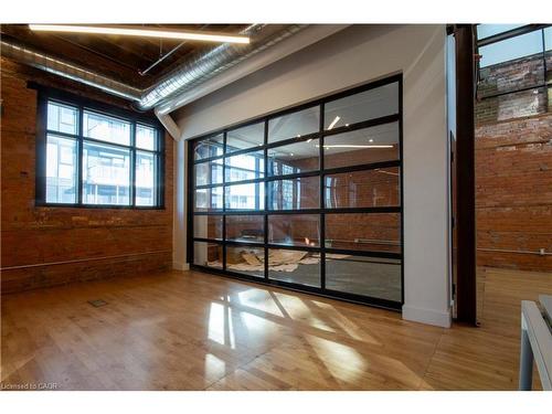 400-59 King Street E, Hamilton, ON 