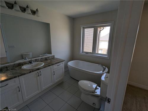 203 Broadacre Drive, Kitchener, ON - Indoor Photo Showing Bathroom