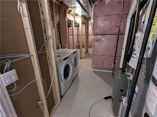 203 Broadacre Drive, Kitchener, ON - Indoor Photo Showing Laundry Room