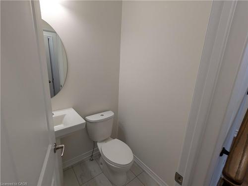 203 Broadacre Drive, Kitchener, ON - Indoor Photo Showing Bathroom
