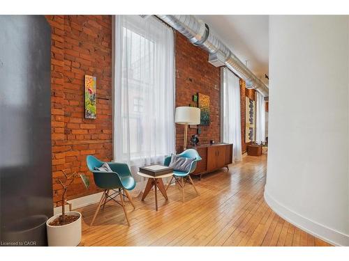 200-41 King William Street, Hamilton, ON 