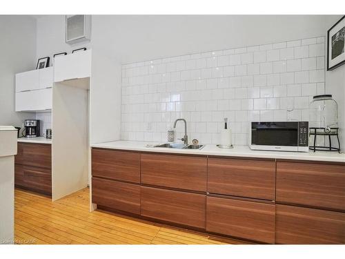 200-41 King William Street, Hamilton, ON 