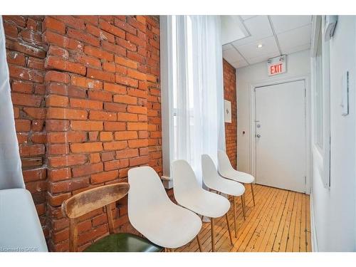 200-41 King William Street, Hamilton, ON 