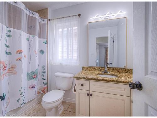 434 Woodbine Avenue, Kitchener, ON - Indoor Photo Showing Bathroom